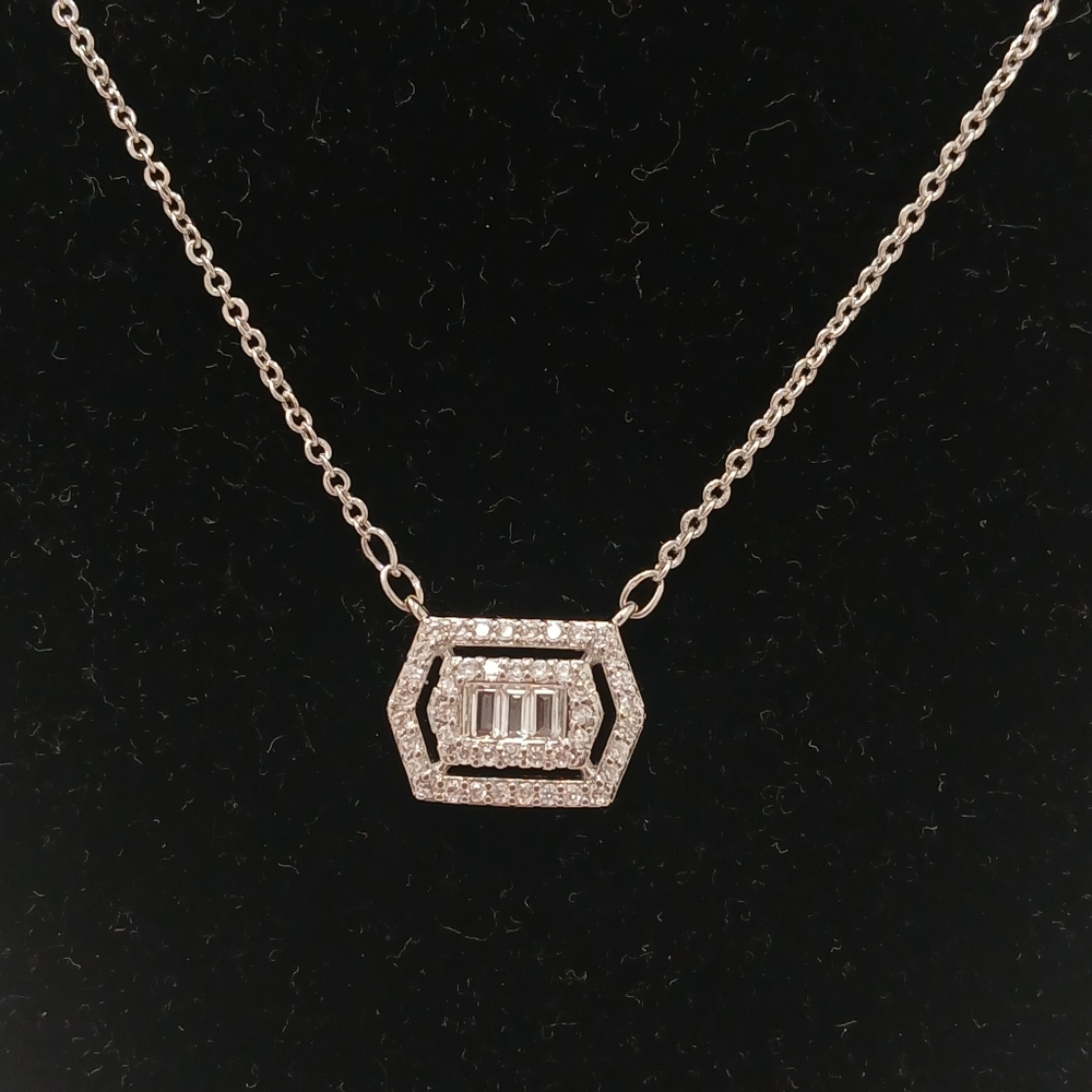 Nwot 18k White Gold Geometric Necklace with Parve CZs 14.5" W 2" Extender